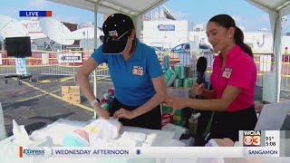 Jennifer Roscoe Tries The Diaper Changing Challenge