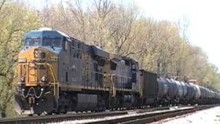 SB/WB CSX Train meet at Point of Rocks, MD 4/12/2009