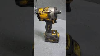 Гайковерт  DeWalt DCF899. Перші враження.