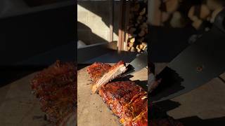 ASMR 🚨The sound of perfectly smoked ribs being chopped is music to every BBQ lover’s ears.