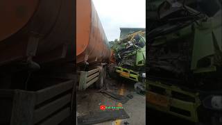 Momen Dramatis! Kecelakaan Truk Terparah Sepanjang Masah #truk #kecelakaan #jalanraya #shorts #viral