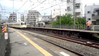 東武8000系8111F+81111F10連（オレンジ+クリーム、リバイバルカラー10連）