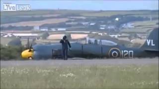 Hawker Sea Fury crash landing at Air Show