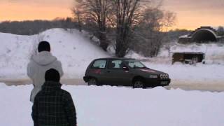 ►DAIHATSU CHARADE 4WD DRIFT ON SNOW VIDEO HD