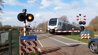 Spoorwegovergang Laag Zuthem // Dutch Railroad Crossing