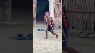 #kunayala | Niño Kuna Practica Danza kuna (Noga Kope)