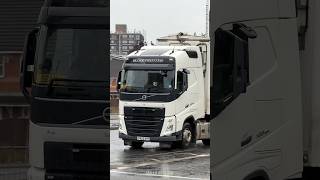 Volvo FH500 Globetrotter 6x2 Heavy Duty Tractor Truck | Volvo Trucks UK #truckspotting #volvotrucks