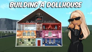 BUILDING A DOLLHOUSE IN BLOXBURG | roblox