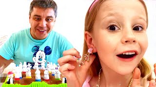 Nastya và những câu chuyện nổi tiếng nhất về đồ chơi trang điểm và công chúa Disney
