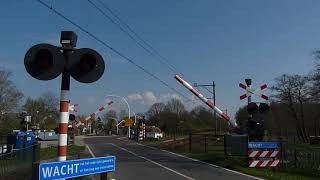 Spoorwegovergang Laag Zuthem // Dutch Railroad Crossing