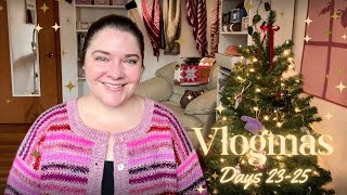 Sarah Seams Podcast: Vlogmas Days 23-25 - Advent Knitting \u0026 Holiday Crafting! Christmas Vlog 2024