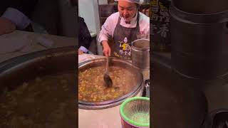 Shocked, the old man actually used a small bucket to buy meatballs and spicy soup #chinafood