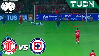 ¡PASÓ A CENTÍMETROS! Maxi Araujo se la pierde | Toluca vs Cruz Azul | CL2024 - Liga Mx J17 | TUDN