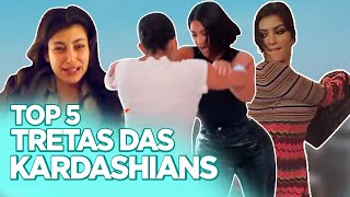 TRETAS KARDASHIANS: KIM vs. KOURTNEY, CARTÃO DE NATAL, CRIANÇAS BATENDO EM BABÁ... | Foquinha