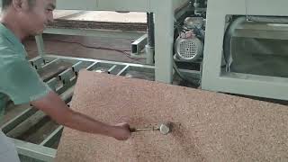 4x8 feet particle board press machine working test for client before delivery