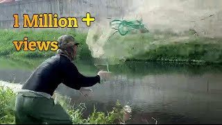 unbelievable and satisfying cast net fishing , big fish catching