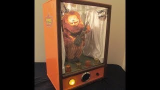 Showbiz Pizza Place Tabletop Machine / Mini Animatronic Billy Bob