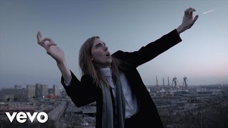 Alex Cameron - Mongrel (Official Video)