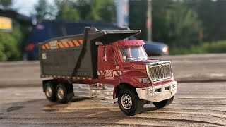 Matchbox Working Rigs - International Workstar 7500 Dump Truck 10-wheeler 1:72 scale Diecast Vehicle