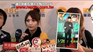 [壹級娛樂MTV台10點」新J女郎羅康妮裝傻 稱幫周媽擋鏡頭