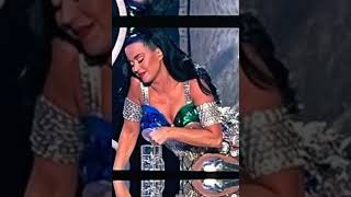 Katy Perry Addresses Her Mid-Concert Eye Twitch, Calls it a 'Broken Doll Eye Party Trick' 