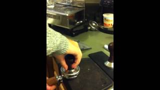 Mazzer Robur test video and espresso shot