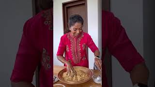 How to make whole wheat biscuits at home