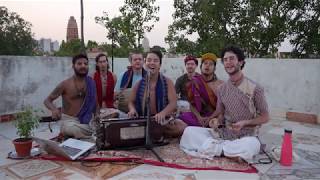 Vijay Krsna (KIRTANIYAS) - One Earth Live festival (Monkey edit) - Vrindavan, INDIA 2020