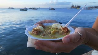 HISTORIC STONE TOWN ZANZIBAR! + STREET FOOD