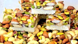 حلا جوز الهند بالمكسرات  , والصورة عم تحكي