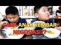 PORSI MAKAN ANAK KEMBAR BULAT