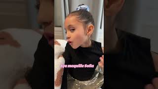 Aya maquille Sofia 😁