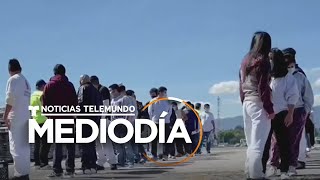 Cien guatemaltecos regresan a su país deportados de EE.UU. | Noticias Telemundo