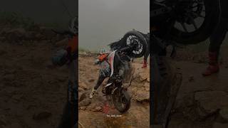 Dangerous wheelie in adv 360 /harcore offroad in urumbikkara/#reels#himalayan#offroad#adventure