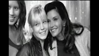 Janice Dickinson Yells At Models - Extended with subtitles