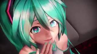 Miku stares at a BIG \u0026 massive uh....