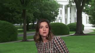 NBC reporter reacts after hearing gunshots at White House