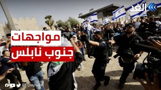 مراسلنا: مواجهات لشباب فلسطينيين ضد جنود إسرائليين ومستوطنين جنوب نابلس