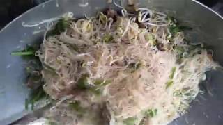 របៀបឆា គុយទាវ / How to stir-fried Noodle khmer food yummy food