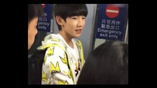 【TFBOYS王源】芒果TV撈星聞 抵達台灣人氣爆棚\u0026王源唱嗨-TFBOYS