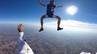 Freefly skydive at 360° - Virtual reality in real sky