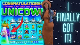 I landed the RARE UNICOW on Planet Moolah! 🫣🐮🦄 #txgambles #slots #unexpected #fyp