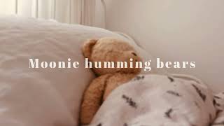 Moonie humming bears - Sleep like a baby...