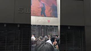 渋谷でスウォッチの開店待つ人々がエグい3/26/2022  Swatch in Tokyo