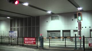 遮断機付き横断歩道＠大阪駅