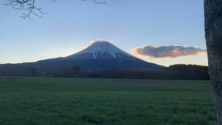 富士山のてっぺんから太陽