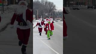 The Grinch VS. Five Santas