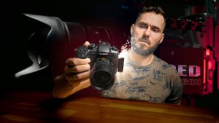 Kupiłem jeden z najlepszych Filmowych Aparatów, za 1/6 ceny i przepaloną Płytą Główną - Lumix GH5