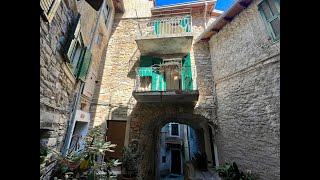 APRICALE / Beautifully renovated village house with loggia and balconies / 926