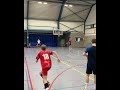 Un tres bon exercice de passe reception pour des jeunes handballeurs par le coach Philipp I handball